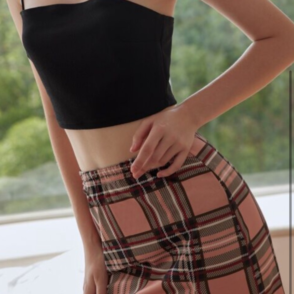 skirt and crop top set size 4